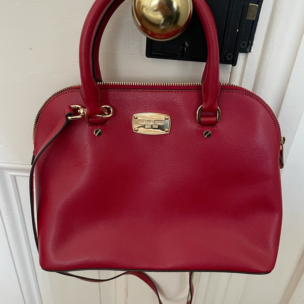 Good condition Red Michael Kors bag/purse